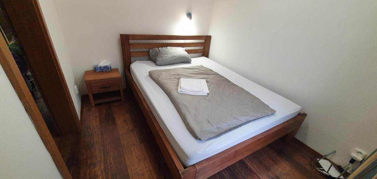 Apartmán 63m2 s balkonem v lázeňském centru Karlovy Vary Esterno foto